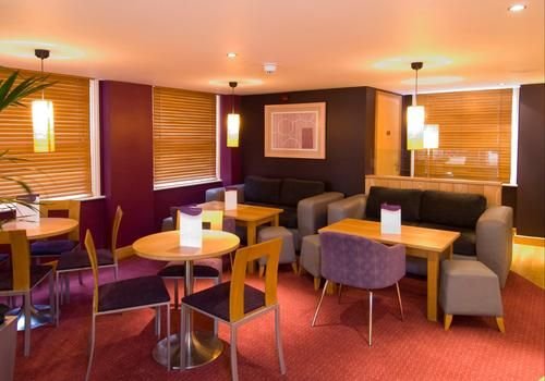 Premier Inn London Kensington (Olympia) hotel