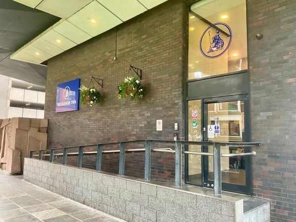  Britannia Inn Glasgow 
